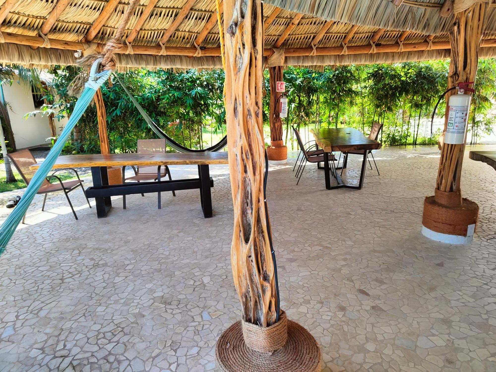 Ashly Loma Larga Hotell Acapulco Exteriör bild